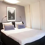 Zwanestein Canal House Bed and Breakfast 3*