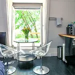 Zwanestein Canal House Bed and Breakfast 3*