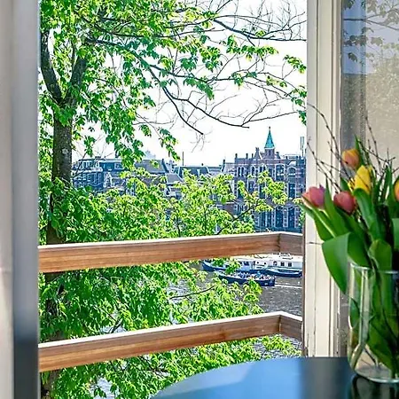 Zwanestein Canal House Bed & Breakfast Amsterdam