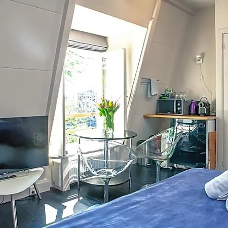 Zwanestein Canal House Bed & Breakfast Amsterdam