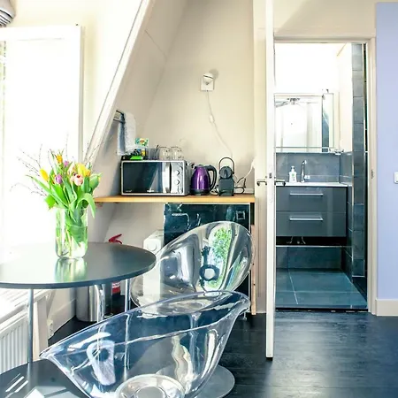 Couette-café Zwanestein Canal House