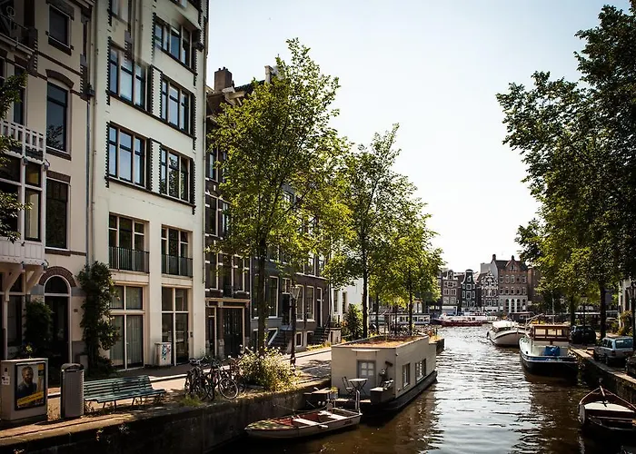 Couette-café Zwanestein Canal House 3*