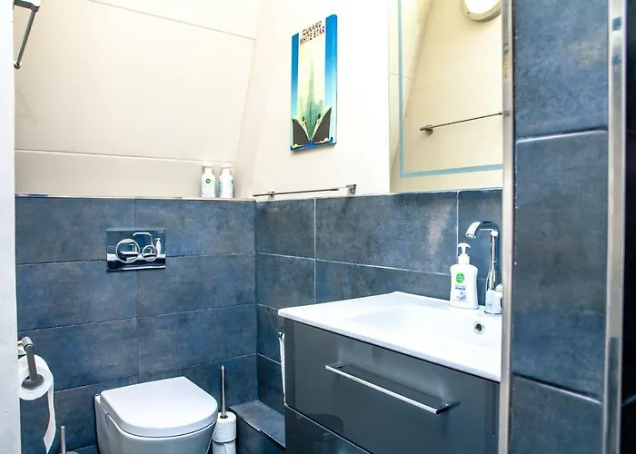 Zwanestein Canal House